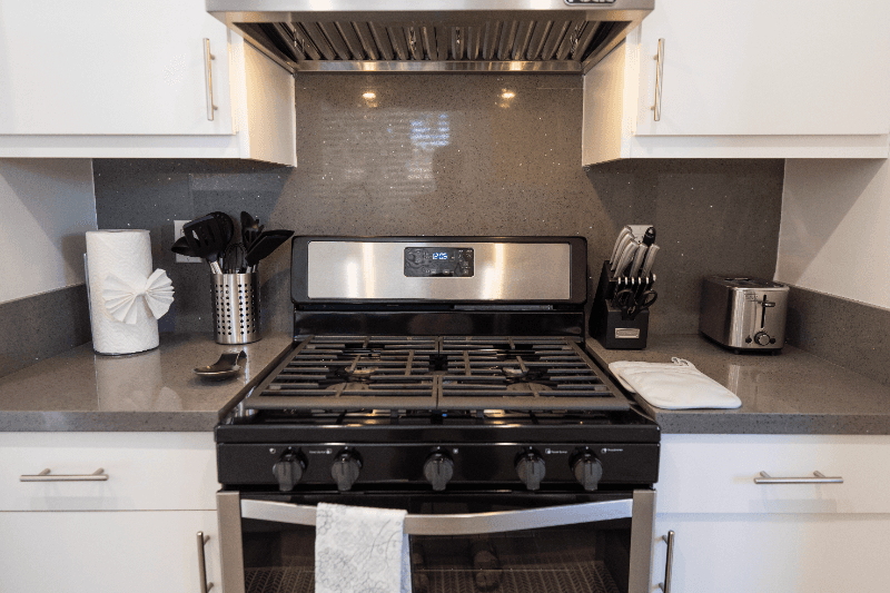 NORTH HOLLYWOOD House: 6156 MORELLA AVE