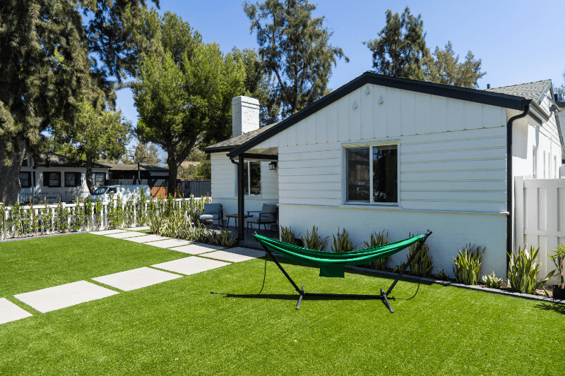 NORTH HOLLYWOOD House: 6156 MORELLA AVE