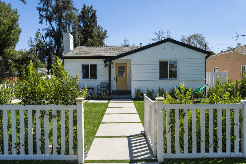NORTH HOLLYWOOD House: 6156 MORELLA AVE
