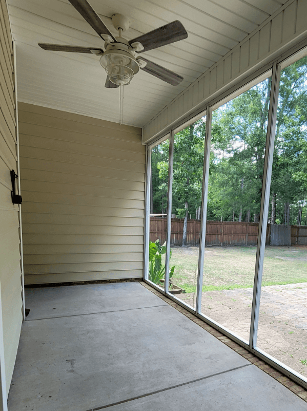 Fayetteville House: 5833 Kindley Drive