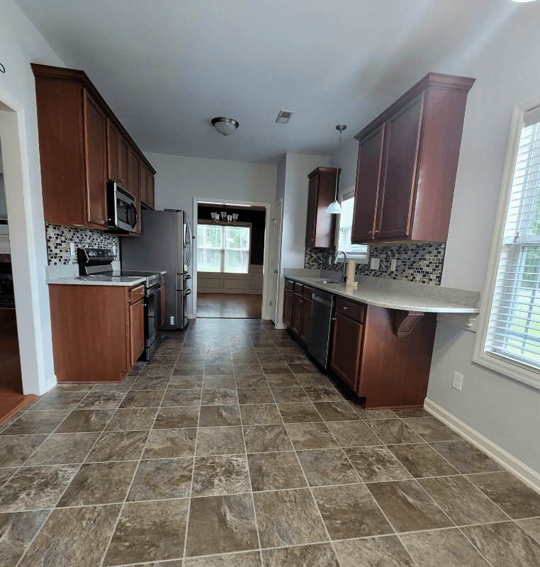 Fayetteville House: 5833 Kindley Drive