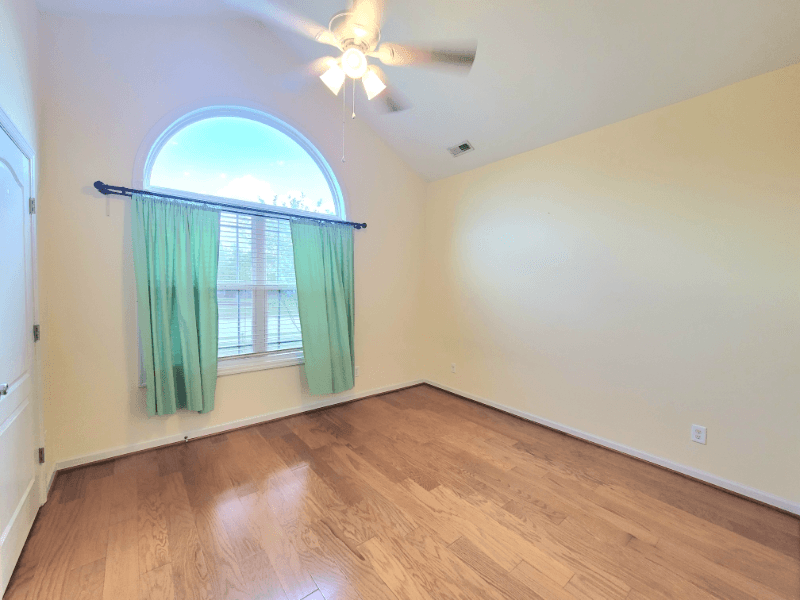 Fayetteville House: 5833 Kindley Drive