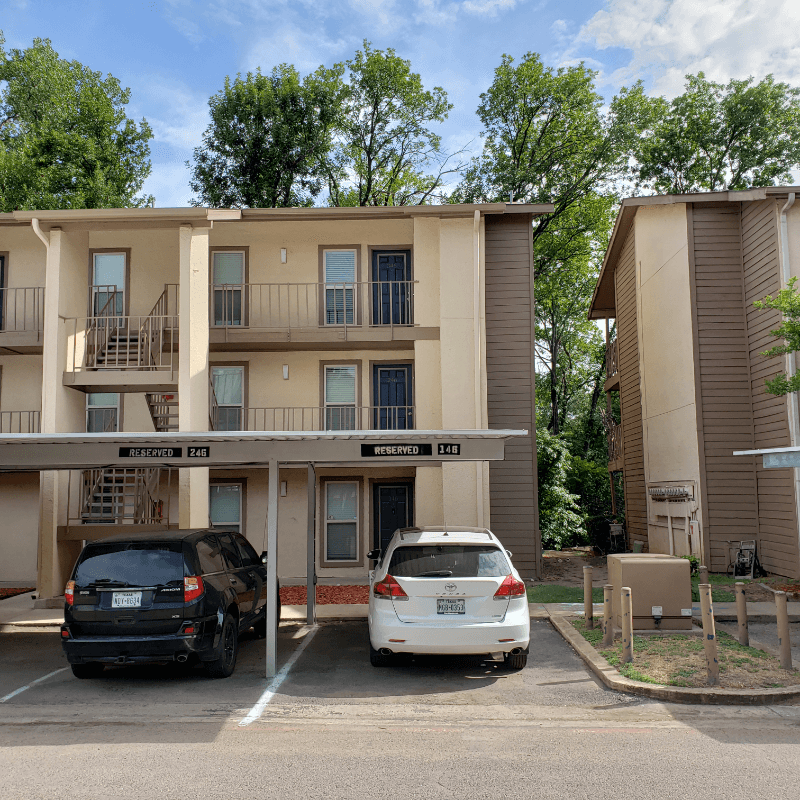 Dallas House: 6050 Melody Ln