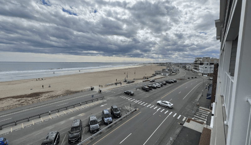 Hampton Condo: 315 Ocean Boulevard