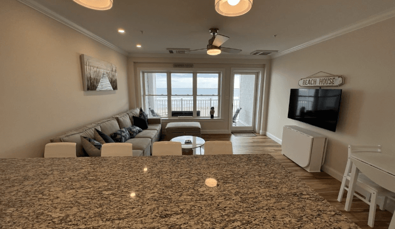 Hampton Condo: 315 Ocean Boulevard