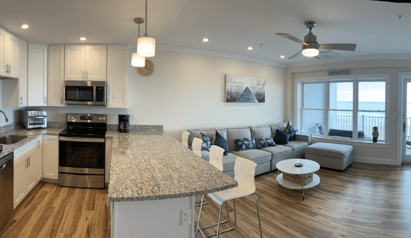Hampton Condo: 315 Ocean Boulevard