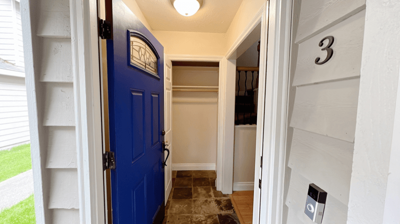 Anchorage Townhome: 217 W 14th Ave