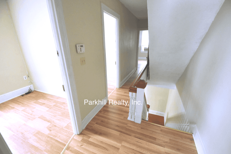 Pen Argyl House: 211 E Pennsylvania Ave