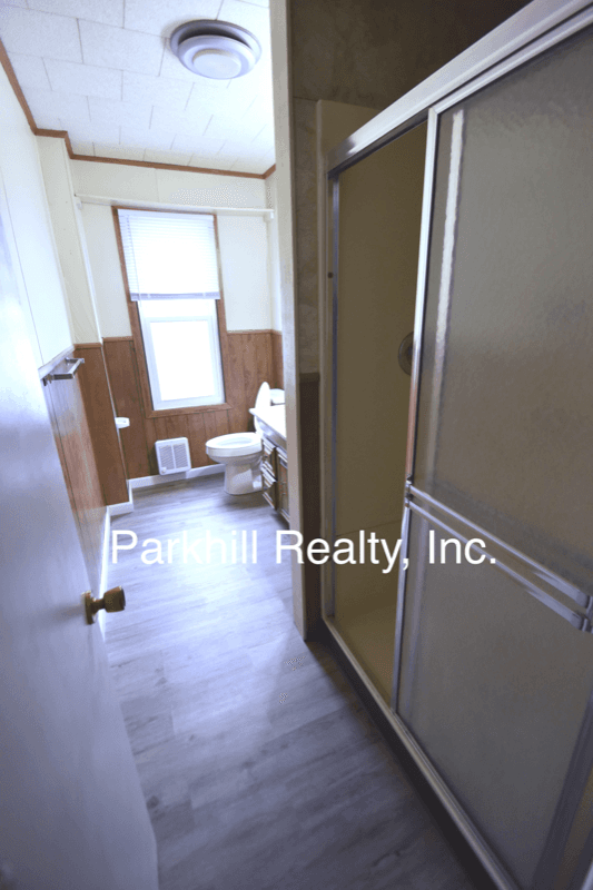 Pen Argyl House: 211 E Pennsylvania Ave