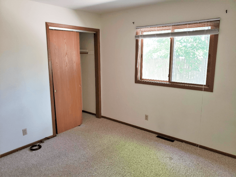 Elkhorn Apartment: 621 N Lincoln St