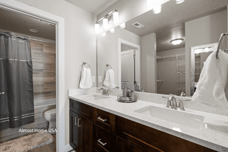 Bluffdale Townhome: 572 Lewski Ln