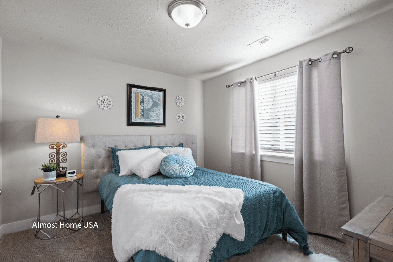 Bluffdale Townhome: 572 Lewski Ln