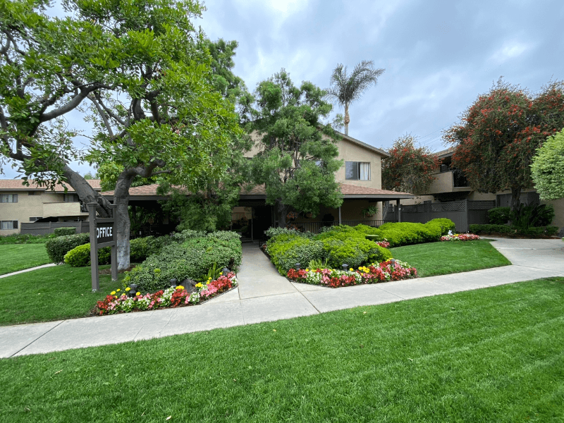 San Dimas Apartment: 301 N San Dimas Canyon Rd