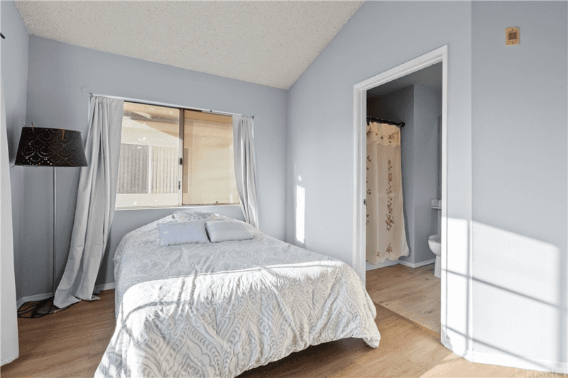 North Hills Townhome: 8800 Burnet Ave