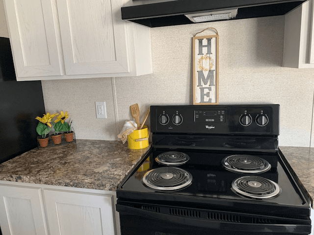 Bristol House: 54686 County Rd 19