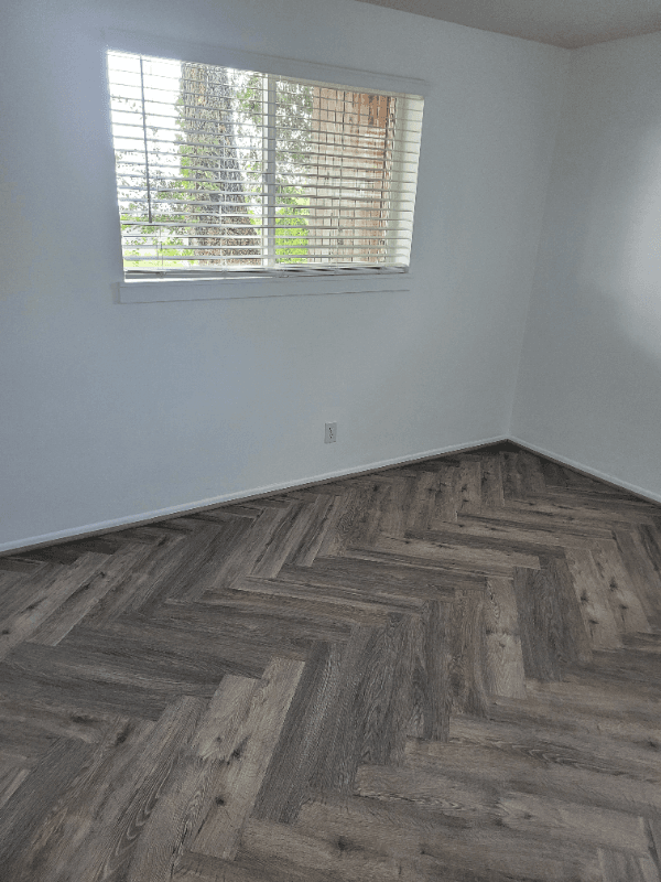 Bountiful Apartment: 2119 S Davis Blvd