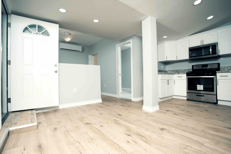 Montebello Apartment: 224 1/2 N. 6th Street