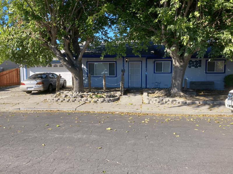 Suisun City House: 220 Long St.