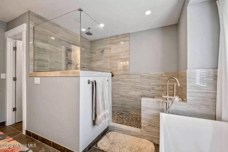 Coeur d Alene House: 310 S 18th Street