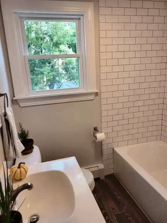Foxboro House: 15 Boyden Dr, Foxboro, MA 02035, USA