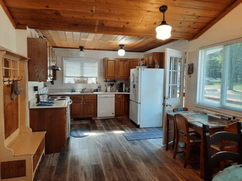 Bellaire House: 293 Sumac Lane