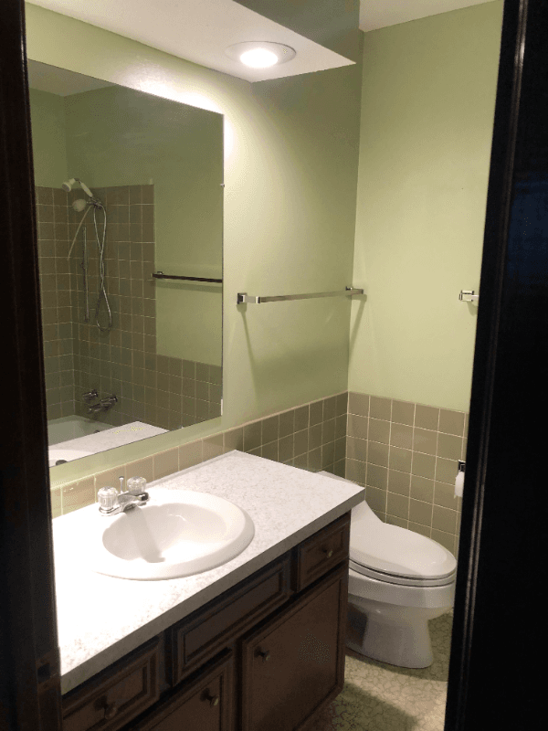 Urbandale Apartment: 8806 Carole Cir, Urbandale IA