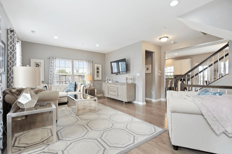 Pittsburgh Townhome: 328 Aprilmae Way
