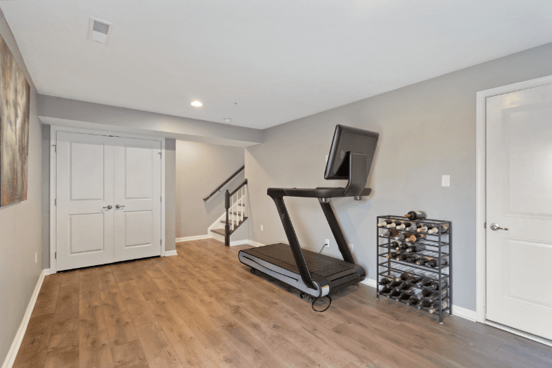 Pittsburgh Townhome: 328 Aprilmae Way