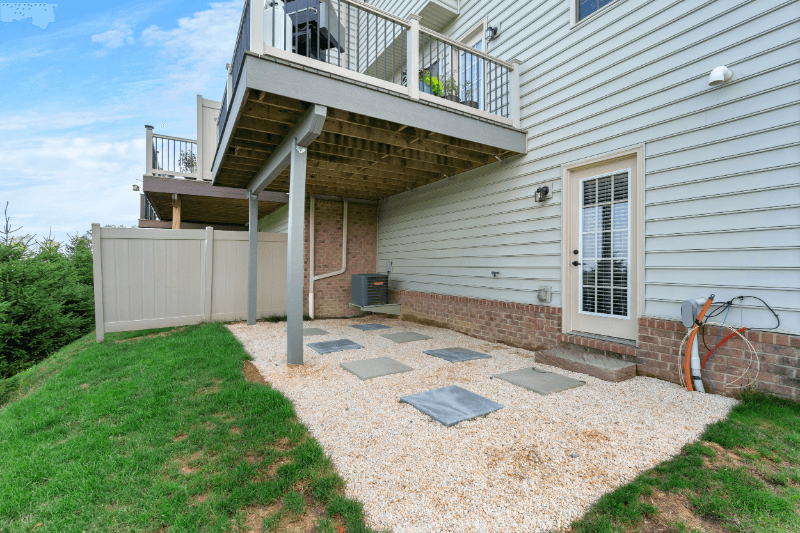 Pittsburgh Townhome: 328 Aprilmae Way