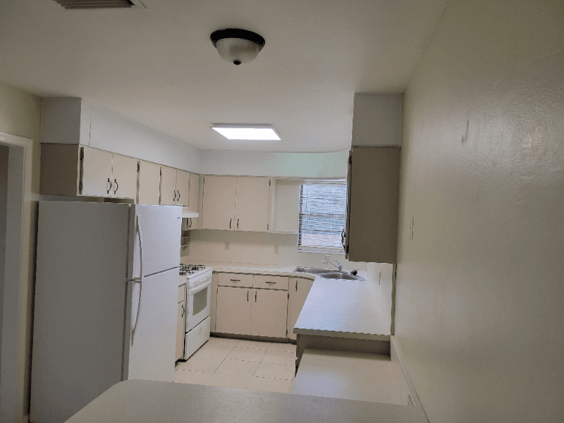 West Palm Beach Apartment: 849 W Dolphin Ridge Rd