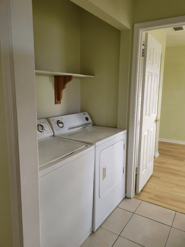 West Palm Beach Apartment: 849 W Dolphin Ridge Rd