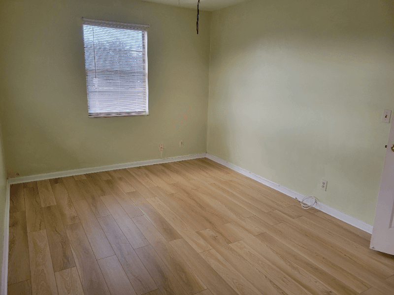 West Palm Beach Apartment: 849 W Dolphin Ridge Rd