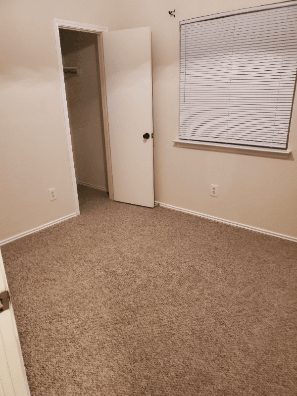 Killeen House: 2702 Starling Dr
