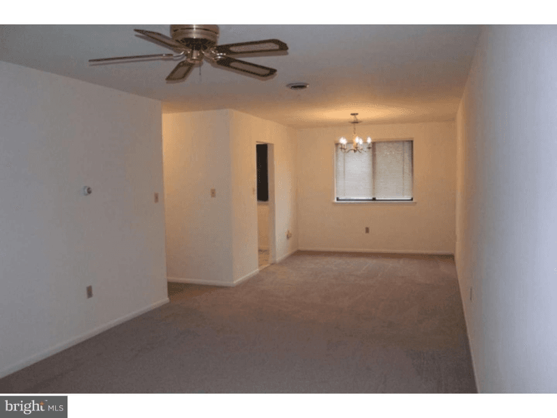 Reading Condo: 54-8 Holly Drive