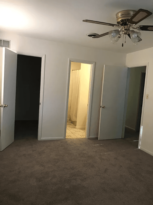 Reading Condo: 54-8 Holly Drive
