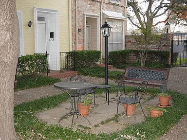 Dallas House: 9828 Valley Meadow Ct