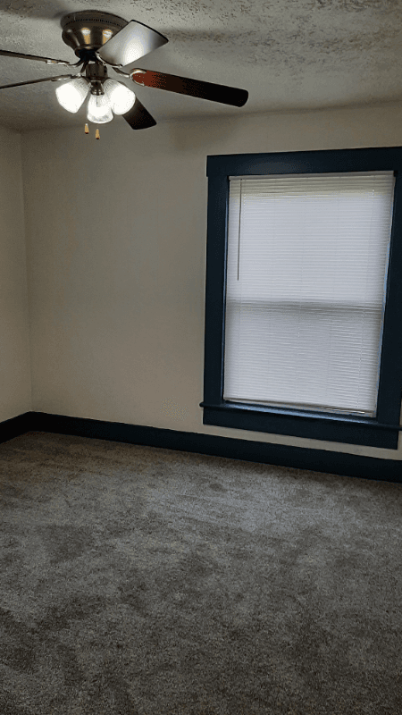 Muncie Apartment: 1400 N Wheeling Ave