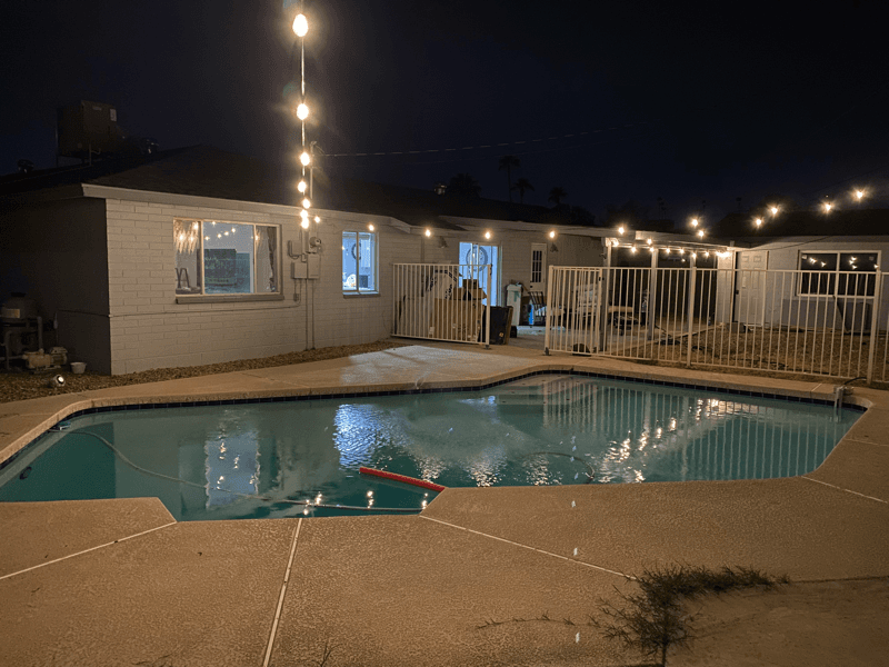 Mesa House: 242 W Jasmine St