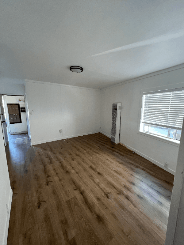 Redondo Beach Apartment: 310 Ruby St