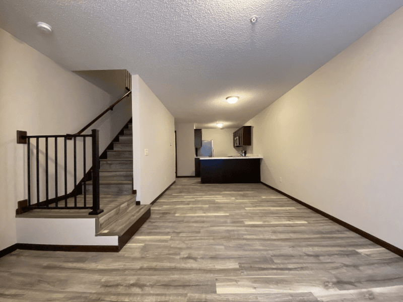 Cambridge Townhome: 2200 4th Ln SE, Cambridge MN
