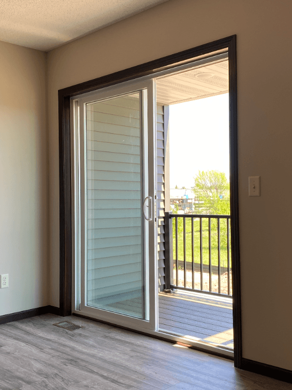 Cambridge Townhome: 2200 4th Ln SE, Cambridge MN