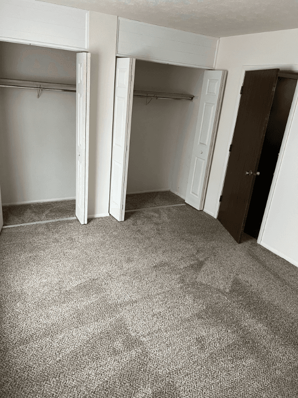 Akron Apartment: 250 Teddy Ave
