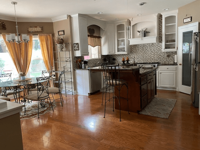 Sacramento House: 1036 East Landing Way