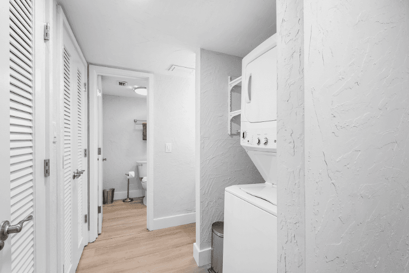 Haines City House: 2077 Corner Lake Dr