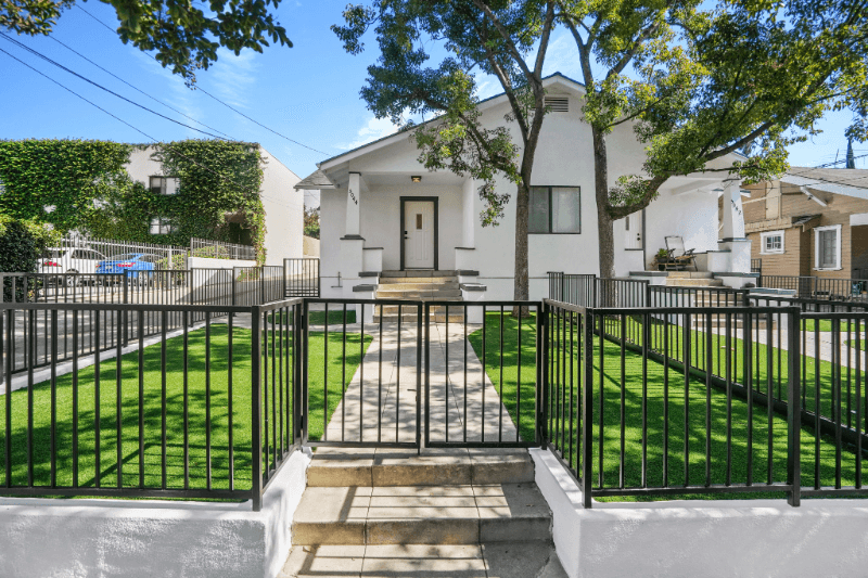 Los Angeles House: 5044 Hartwick Street