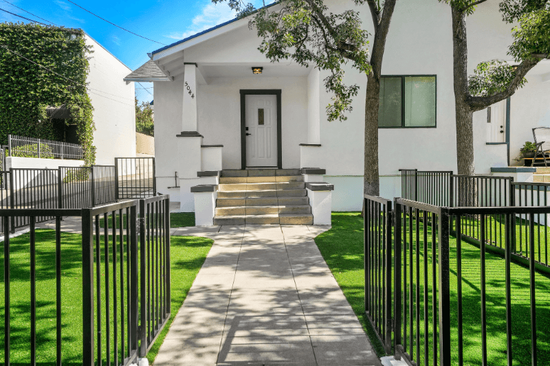 Los Angeles House: 5044 Hartwick Street