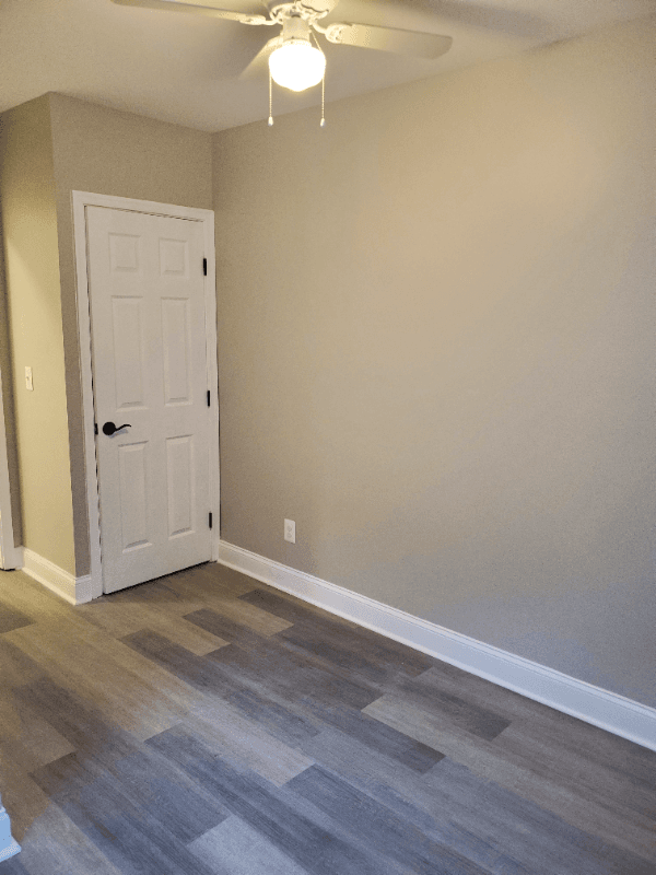Brooklyn House: 17 W Talbott st