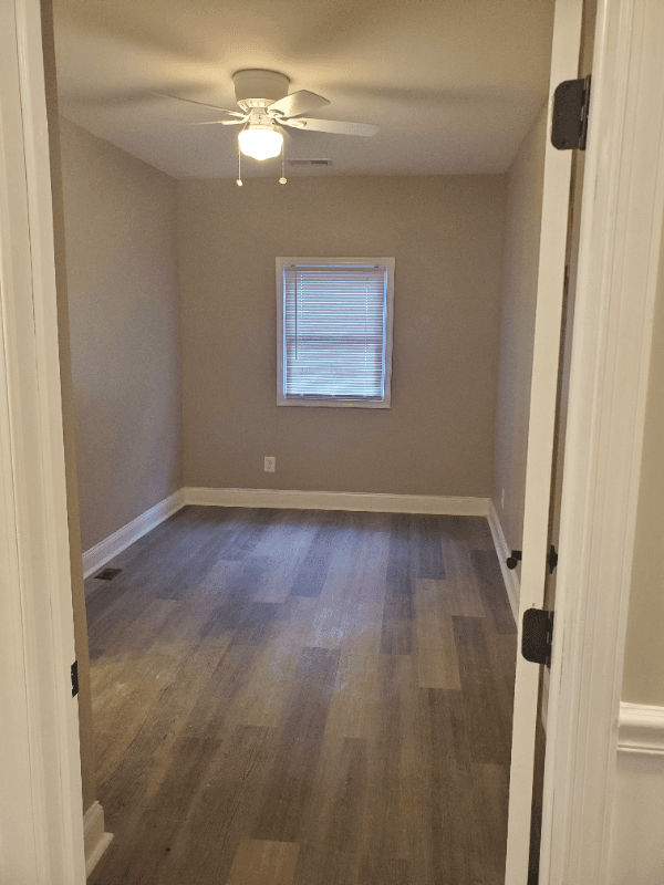 Brooklyn House: 17 W Talbott st