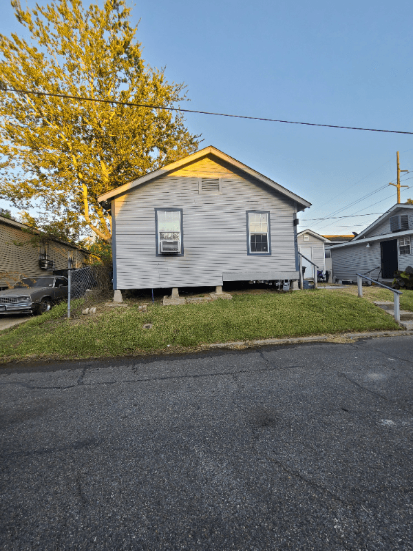 Baton Rouge House: 1241 S 18th Street