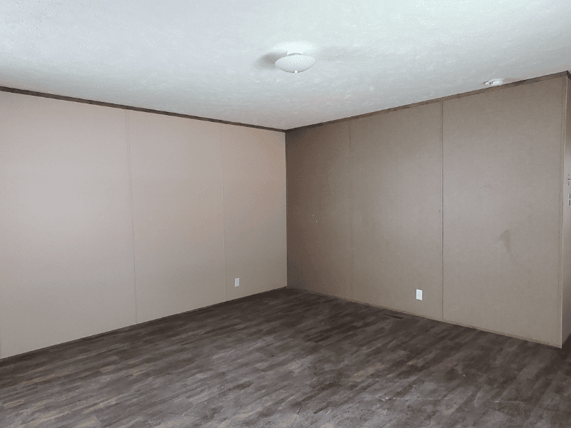 Muncie House: 10 E Dogwood Dr